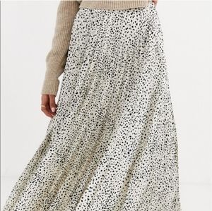 NWOT Asos Satin Pleated Skirt